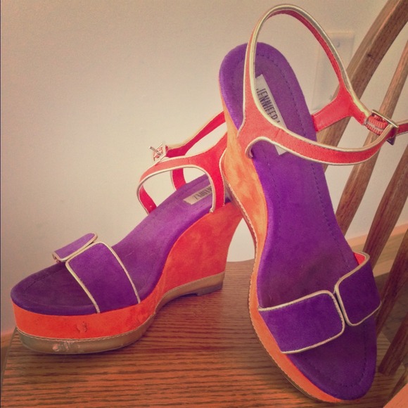 JLO wedges