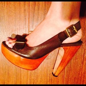 KORS Michael Kors Chocolate Brown Heels Sandel 7