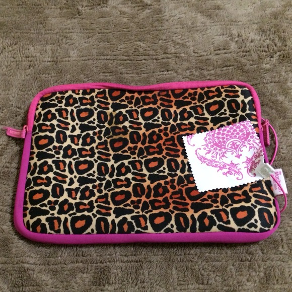 Ipad/Tablet case W Screen cleaner