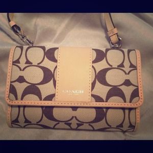 Coach wallet with shoulder strap