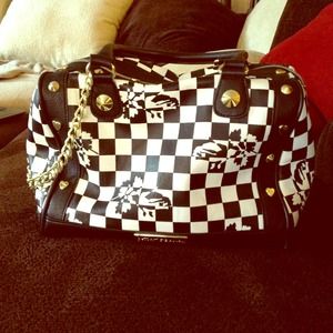 Adorable Betsey Johnson purse