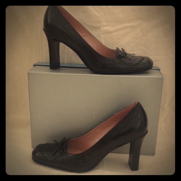 Nine West black leather pumps 3" heels