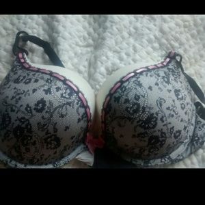 Victoria's secret bombshell bra!