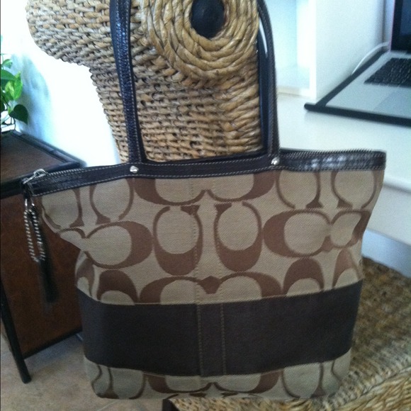 Authentic Coach purse