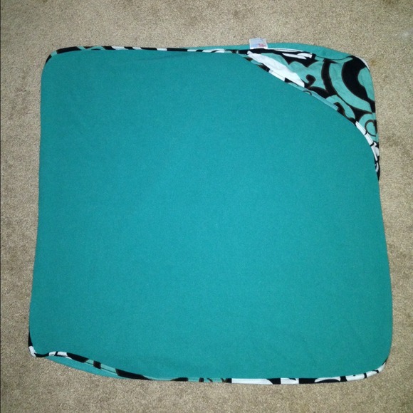 Hawaiian towel