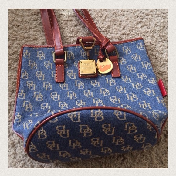Dooney & Bourke