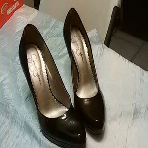 Chocolate patent pump
