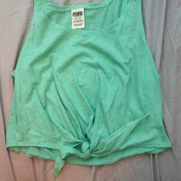 Victoria's Secret Tops - Pink cropped top