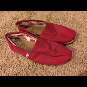 Red TOMS