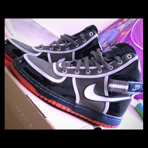 Nike high top shoes