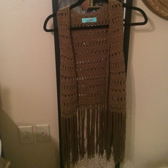 Karlie fringe vest