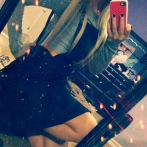 *BUNDLE* Black suspended dress and daisy skirt