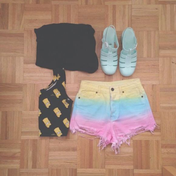💟 NWOT UNIF rainbow ombre high waisted shorts 💟