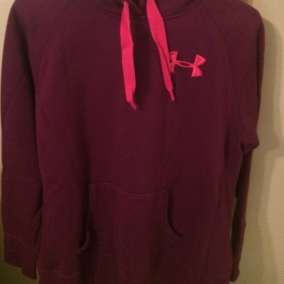 Under Armour Sweat shirt