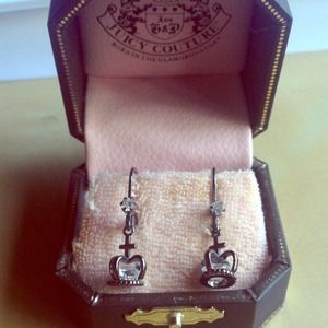 BRAND NEW JUICY COUTURE CROWN EARRINGS
