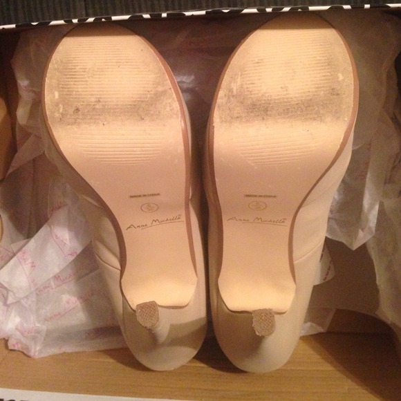 Nude heels - Picture 2 of 4