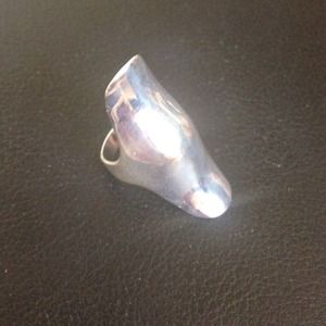 Elogate ring silver