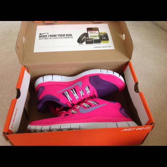 NIB! WMNS Nike Free Run 5.0 (Pink/Purple) Sz6.5