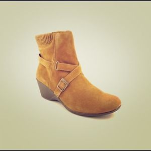 Karen Scott Sasha ankle boots!