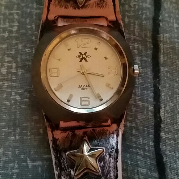 Pink Watch - Picture 2 of 2