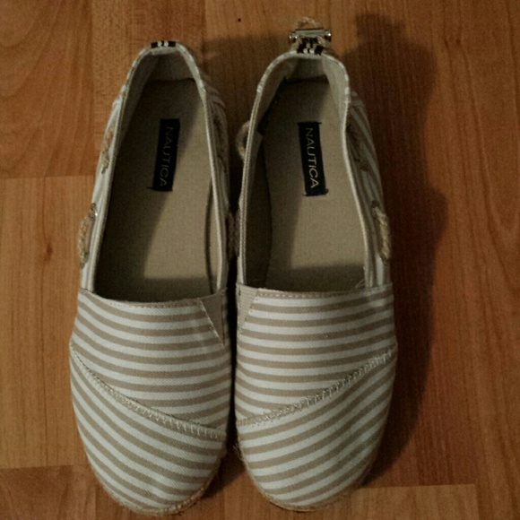 PRICE DROP!!!! Cute white and brown Nautica shoes