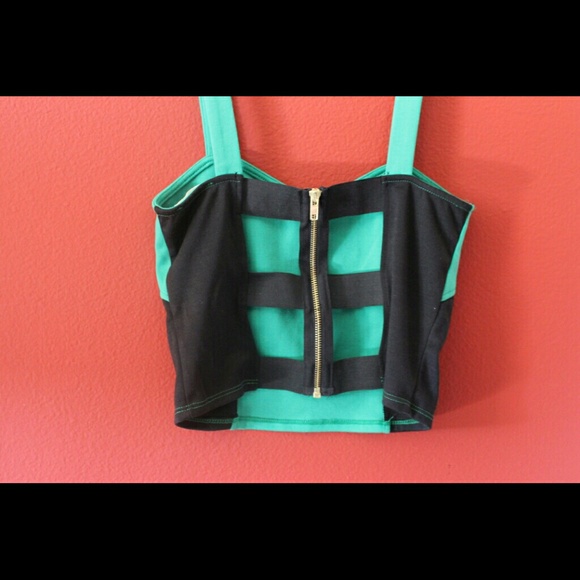 Party Top - Picture 3 of 4