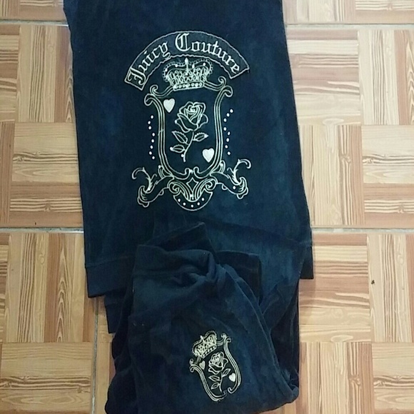 juicy  couture sweat suit read description!