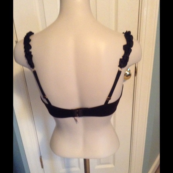 Black Ruffle Bra - Picture 2 of 3