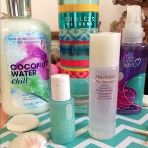 Skin care / bath and body works sprays bundle