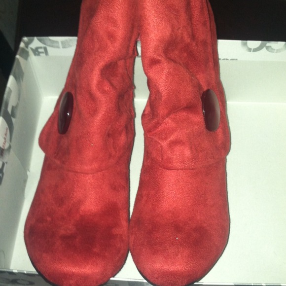 Booties. SOLD - Picture 3 of 4