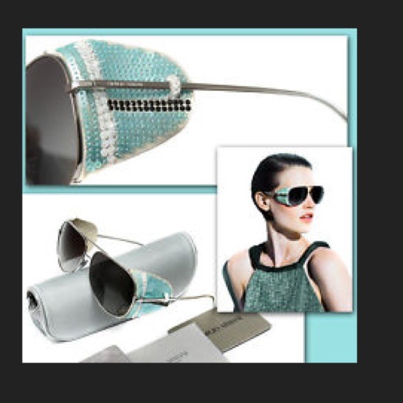 66% off Giorgio Armani Accessories