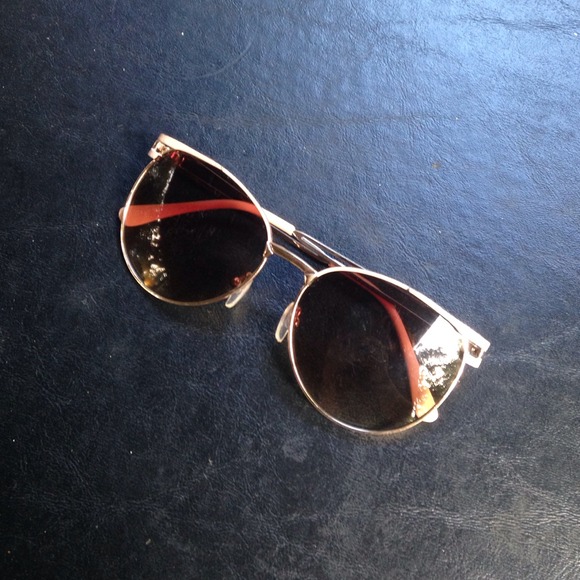 Round sunglasses - Picture 3 of 4