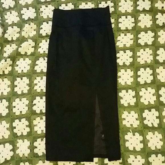 Guess black silky pencil skirt