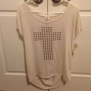 Studded cross high low shirt in XL