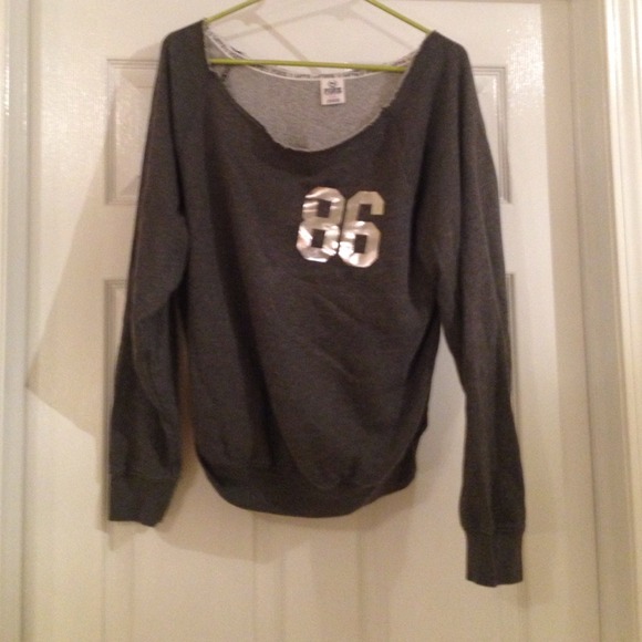 86 love pink shoulder sweater