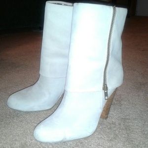 Suede Ivory boots