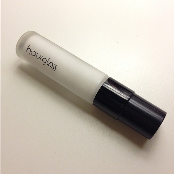 🌟 Hourglass face primer "travel size" 🌟