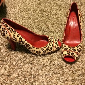 red and leopard heels