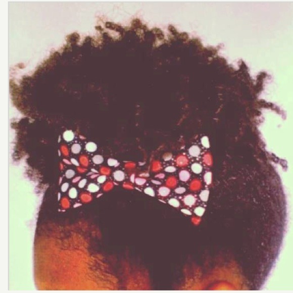 BOW TIE = Unisex + Multi purpose + Clip on