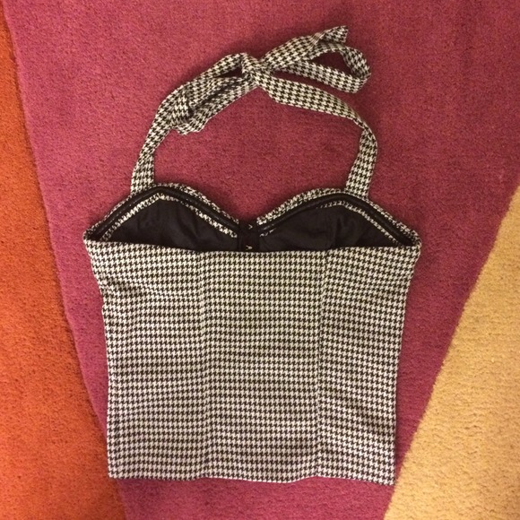 Cropped Corset - Picture 2 of 4