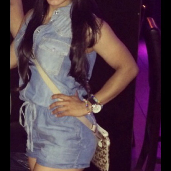 Guess romper. - Picture 2 of 2