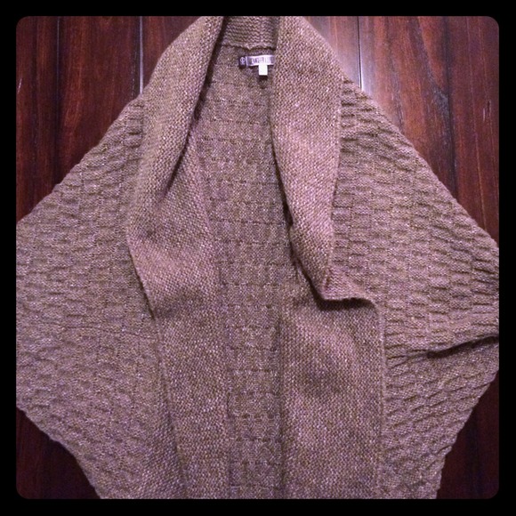 Women's cape sweater!