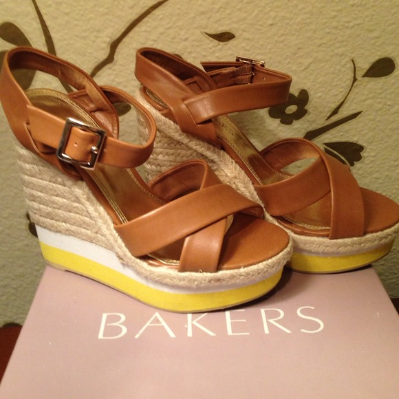 Bakers Effie Wedges - Picture 1 of 5