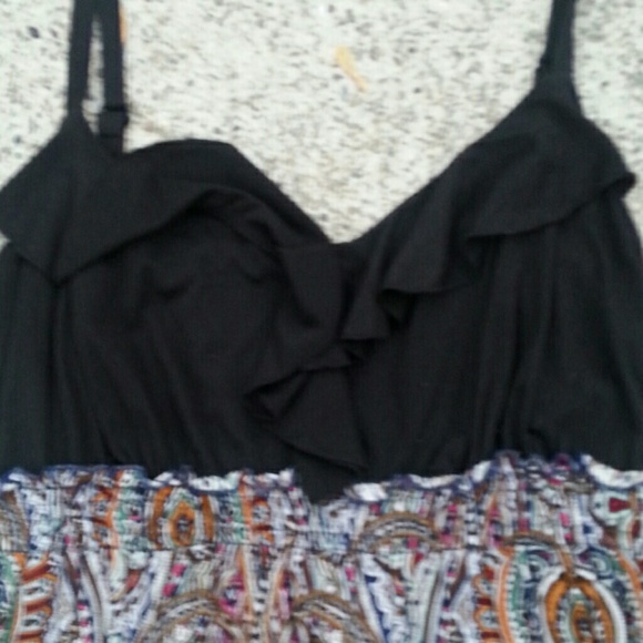 Adorable dress - Picture 2 of 2