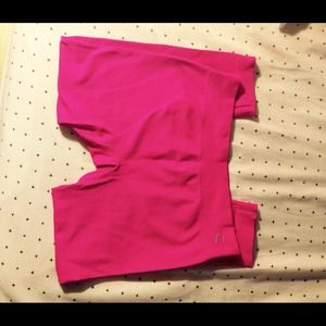 Clima Wear nylon/spandex seamless capri pants