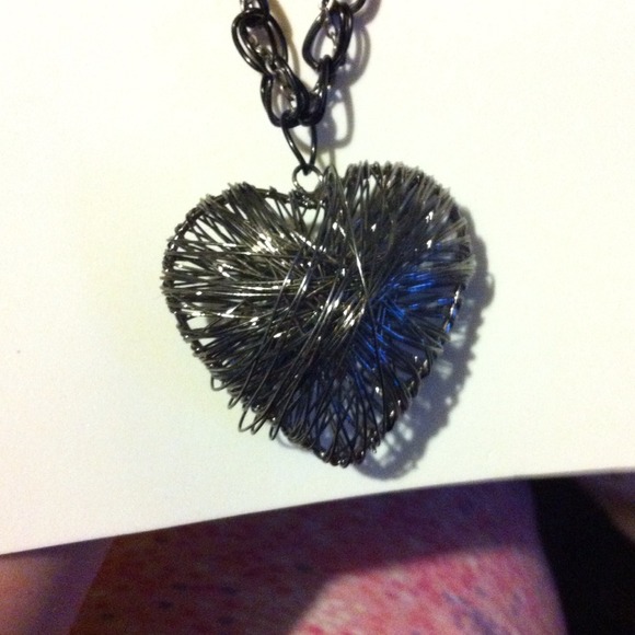 Chain heart - Picture 2 of 2