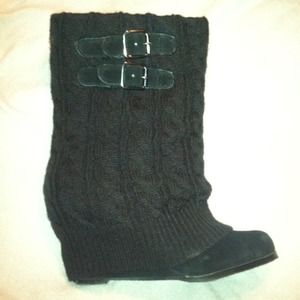 Steve Madden Black "Aspire" boots