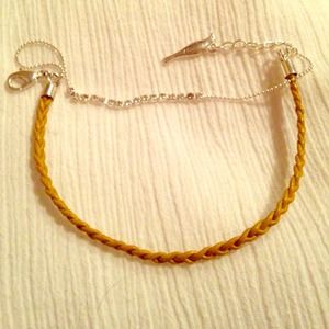 Chloe + Isabel Dainty Leather and Bead Bracelet.