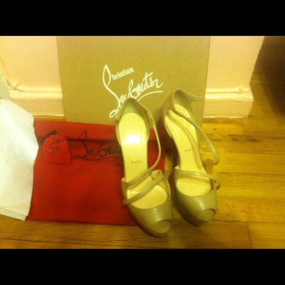 🎉2X H.P.🎉Authentic Christian Louboutin - Picture 4 of 4