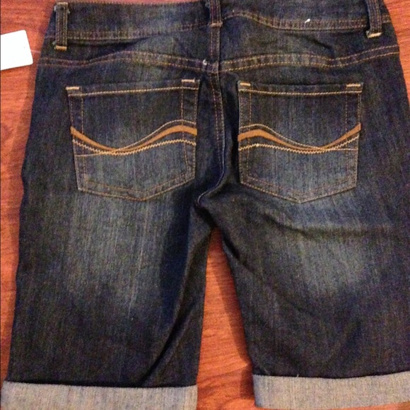 Capris - Picture 3 of 3